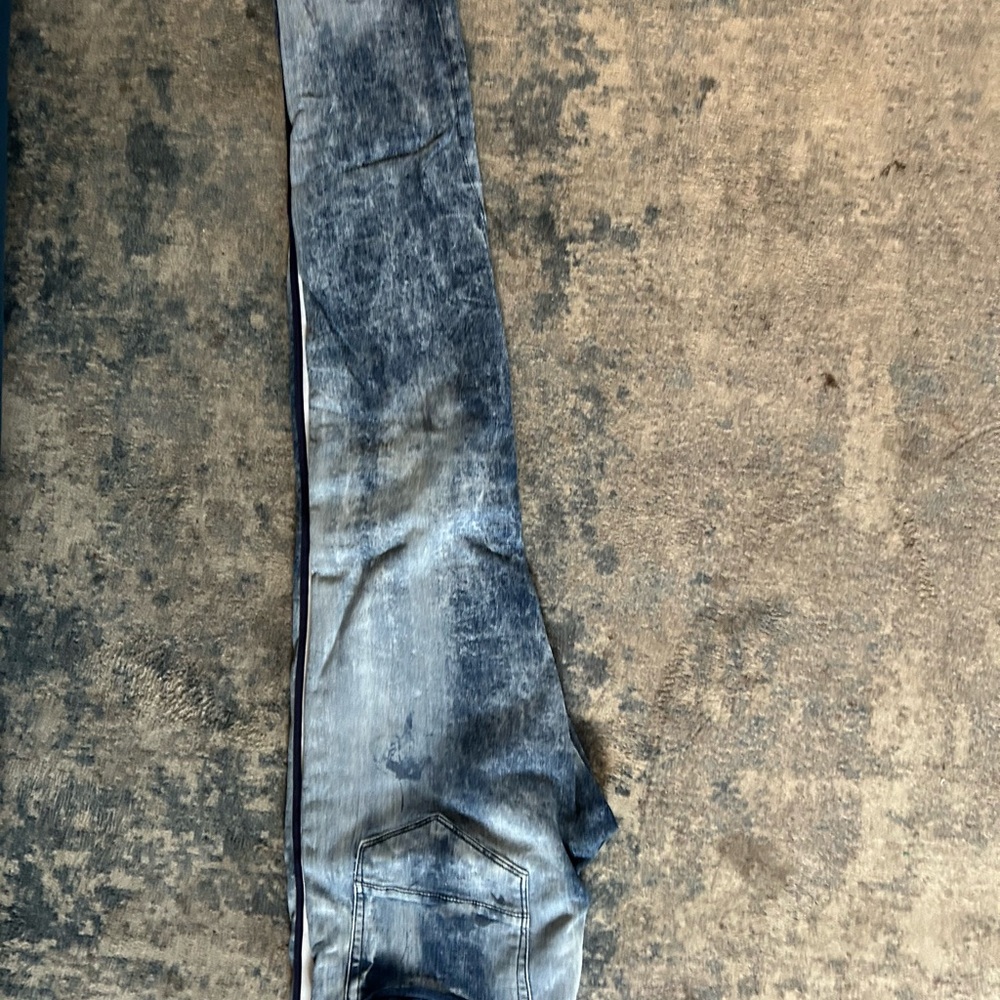 Slim Fit Blue Jeans with Distressed Look